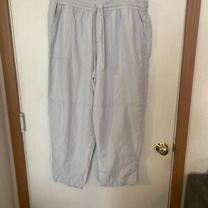 Caffe marrahis 16 woman’s super light grey capris